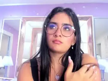 Chaturbate Live Sex Cam of scarlette_15