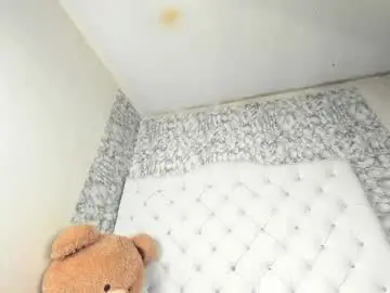 Chaturbate Adult Webcam of clarita_hills