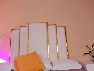 Chaturbate Live Sex of rosalinda_77
