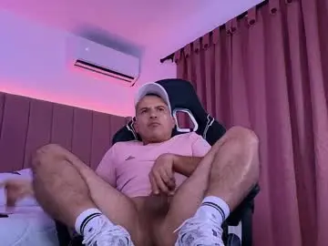 Chaturbate Live Sex Cam of _logan_steel_