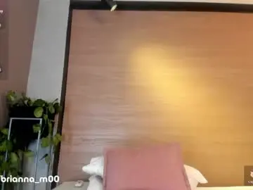 Chaturbate Live Sex Cam of brianna_monroe_