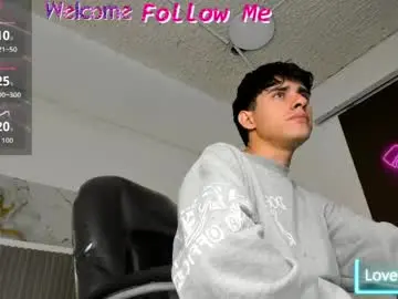 Chaturbate Best live sex cam show of dyla_n18_