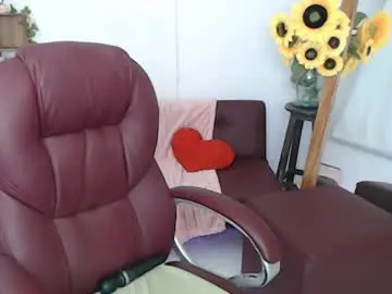 Chaturbate Sex Chat of lilly_milf