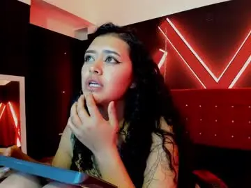 Chaturbate Free Porn Cam of zoe_lara_34