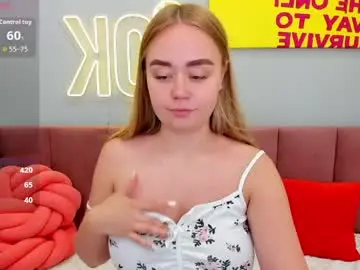 Chaturbate Live Sex Cam of bellaairy
