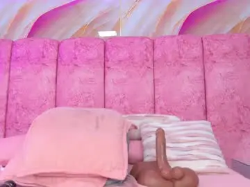 Chaturbate Free Live Porn of emma_curvy1