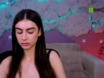 Chaturbate Nude Webcam of flora_ri