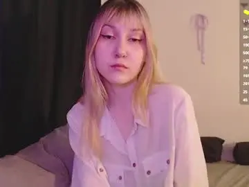 Chaturbate Watch Live Sex Cams of cherry_hazzze