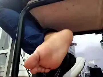 Chaturbate Nude Webcam of waltherfeet_
