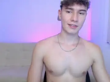 Chaturbate Live Porn of adrian_morelli