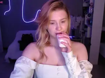 Chaturbate Adult Video Chat of sweet_nicole_333