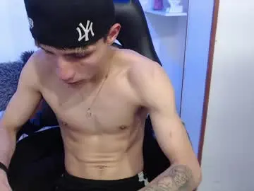 Chaturbate Watch Live Sex Cams of yao_23