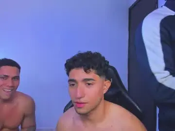 Chaturbate Live Sex Cam of liiam_jesus