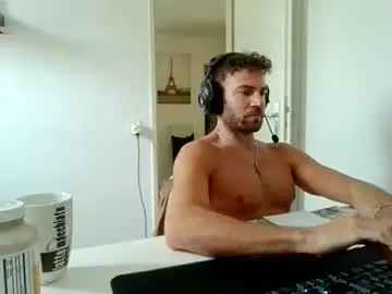 Chaturbate Live Sex Cam of alphah_hunk