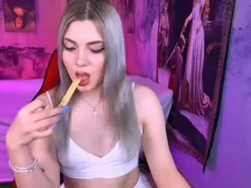 Chaturbate Sex Cam of hyileyclark