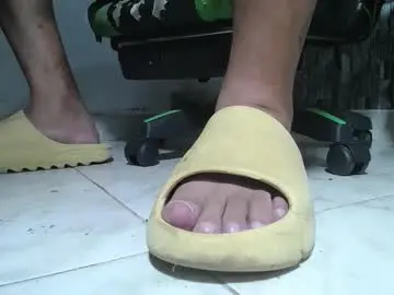 Chaturbate Private Sex Chat of srfindomfeet_
