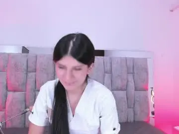 Chaturbate Live Sex Cam of zafira_22