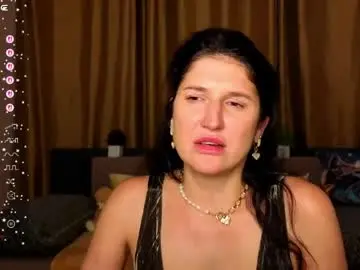 Chaturbate Sex Chat of alianna_solo_kiss