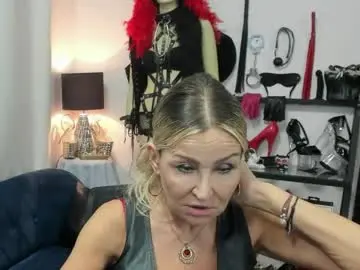 Chaturbate Live Sex Cam of crystalxohotty