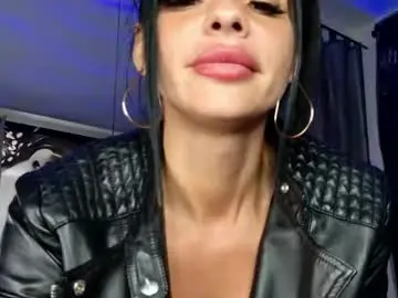 Chaturbate Sex Cam of charlott3_1