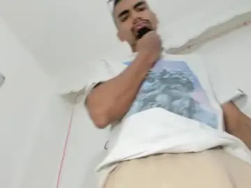 Chaturbate Live Sex Cam of rpoolrboy