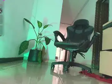 Chaturbate Best live sex cam show of eylend_lisboa_