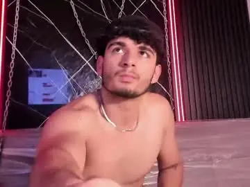 Chaturbate Sex Cam of lucasthomson_