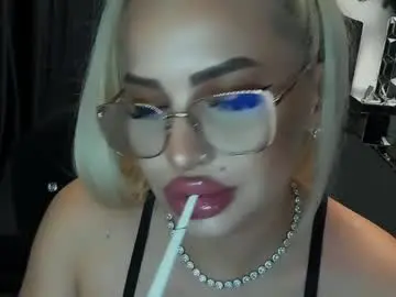 Chaturbate Adult Video Chat of lovelyblondyxxx