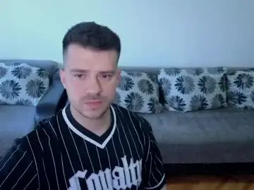Chaturbate Watch Live Sex Cams of johnnylove21