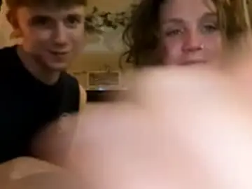 Chaturbate Live Porn of justfriendsz