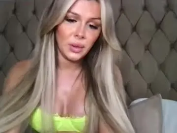 Chaturbate Live Porn of tsevaxx