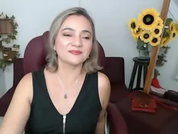 Chaturbate Nude Webcam of rebeca_milf