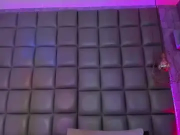 Chaturbate Adult Webcam of kira_vance