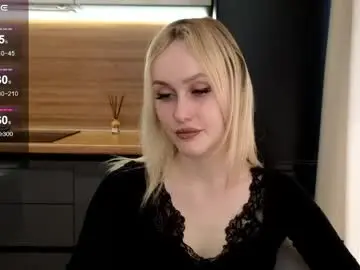 Chaturbate Live Sex Cam of belle_vill