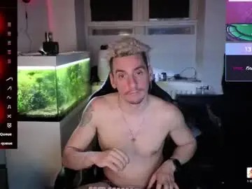 Chaturbate Best live sex cam show of rayzel_white