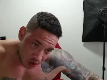 Chaturbate Adult Video Chat of benjamin_isaac