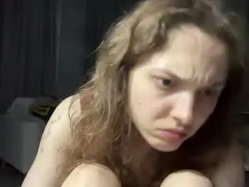 Chaturbate Watch Live Sex Cams of holydori