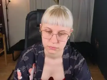 Chaturbate Live Sex of call_me_heaven
