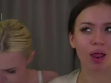 Chaturbate Free Live Porn of vivid_girls