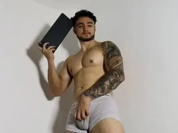 Chaturbate Best Webcam of latinboyvip_