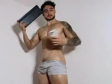 Chaturbate Best live sex cam show of latinboyvip_