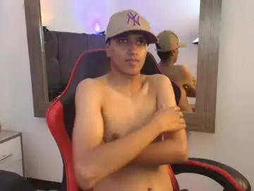 Chaturbate Watch Live Sex Cams of alan_colthon