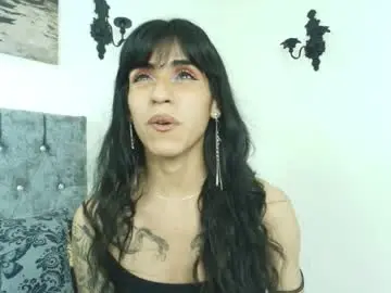 Chaturbate Watch Live Sex Cams of bella_poisonous