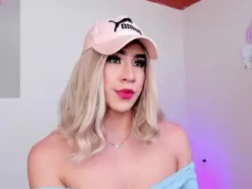 Chaturbate Best Webcam of alonehazel