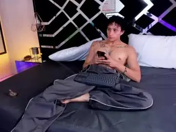Chaturbate Free Live Porn of jaytaylorr