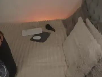 Chaturbate Live Sex Cam of soydenise