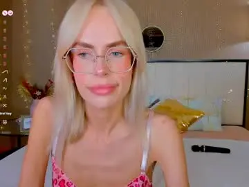 Chaturbate Live Porn of bellatip