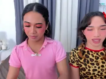 Chaturbate Free Porn Cam of hugecock_pretty123