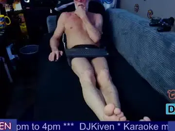 Chaturbate Live Sex of kiveuxmakeu