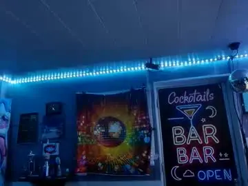 Chaturbate Free Porn Cam of kiveuxmakeu